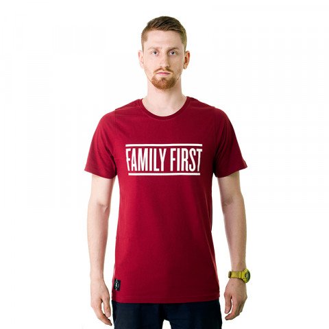 Koszulki - Koszulka Intruz Family First T-Shirt - Bordowy - Zdjęcie 1
